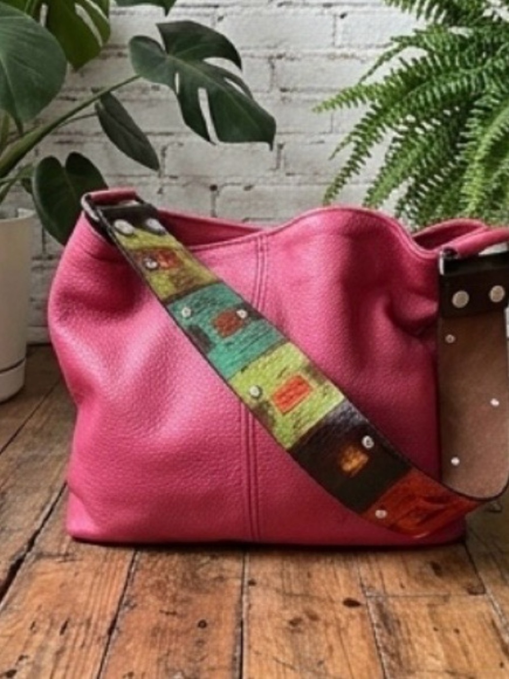 Pink Leather Shoulder Bag with Colorful removable Strap